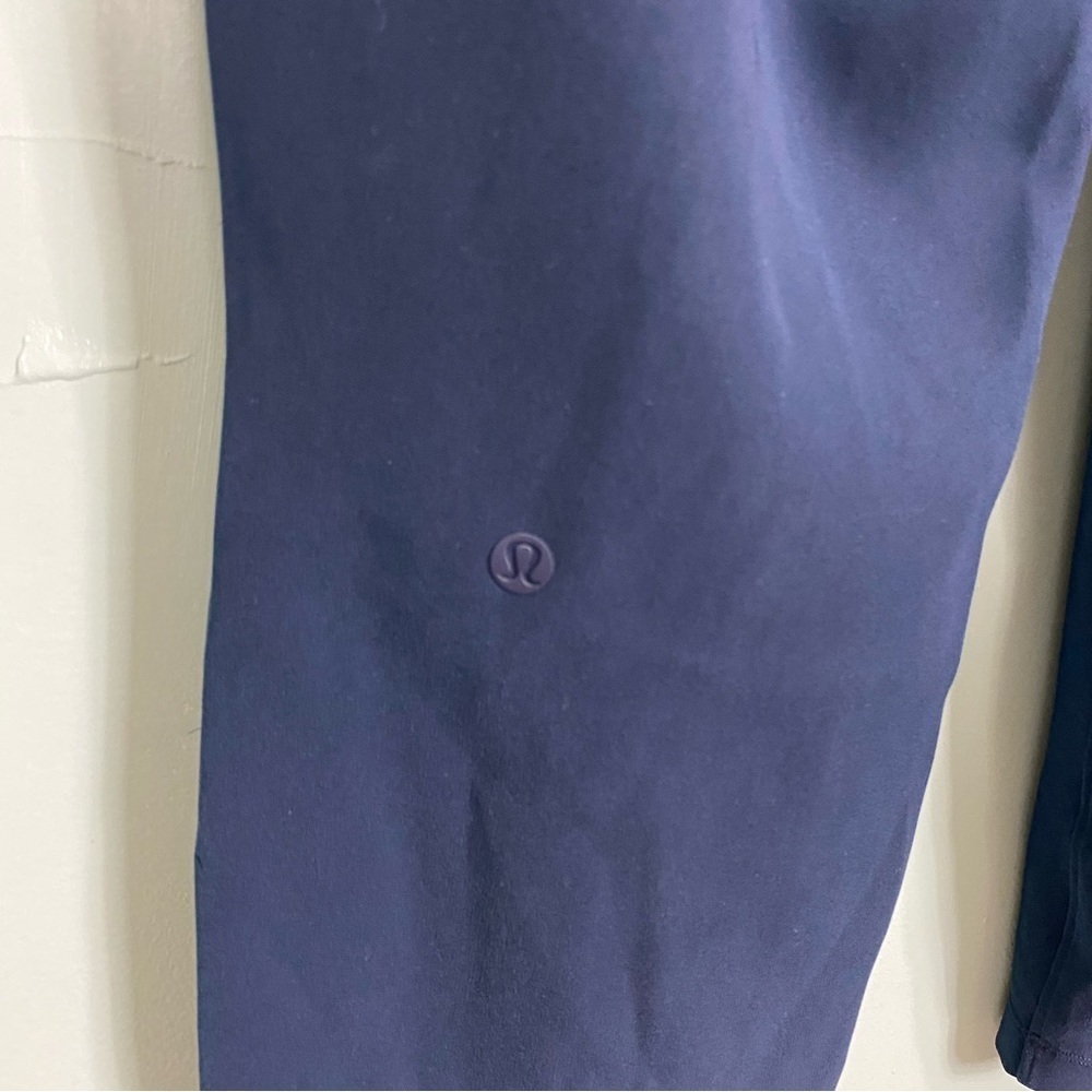 Lululemon On The Fly Crop Pants Blue Sz 6 W6AVMS - Picture 7 of 7